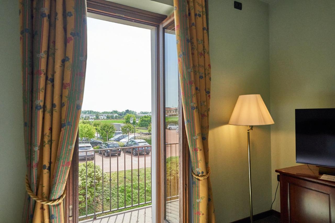 Santo Stefano SPA Relais Sandigliano Esterno foto