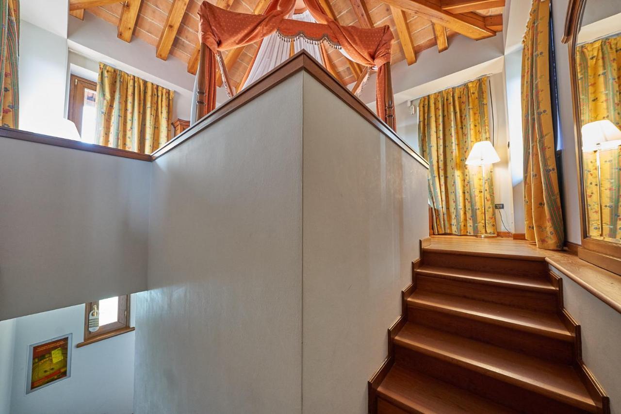 Santo Stefano SPA Relais Sandigliano Esterno foto